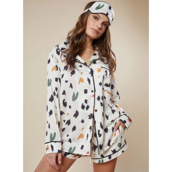 NWT Revolve x Plush Silky Abstract Printed Pajama Set in Cream - Picture 1 of 12